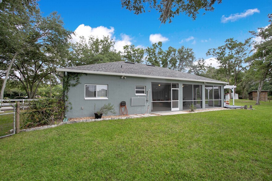 More Photos Of 19616 Livingston Ave, Lutz Land For Sale