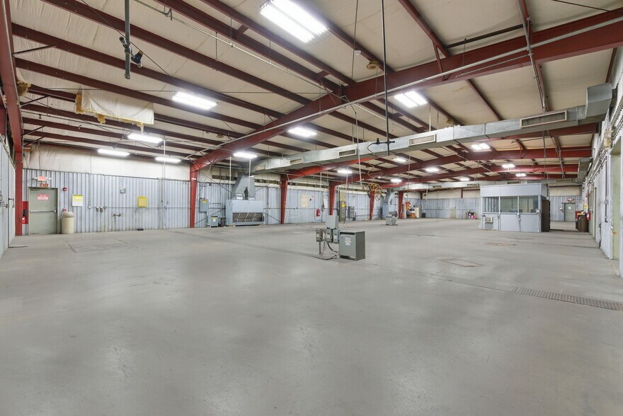 More Photos Of 13026 Rosecrest Dr, Houston Warehouse For Lease