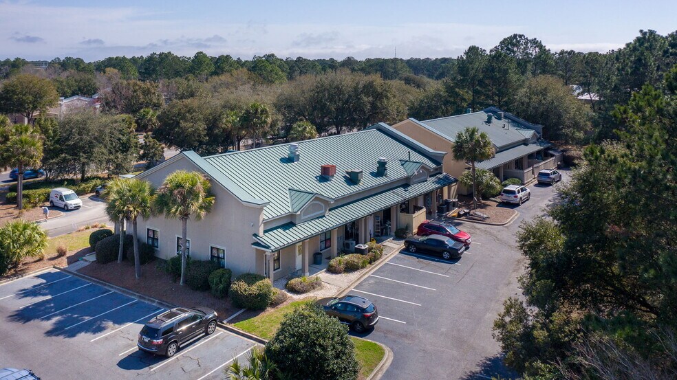 More Photos Of 4376 Bluffton Pky, Bluffton Freestanding For Sale