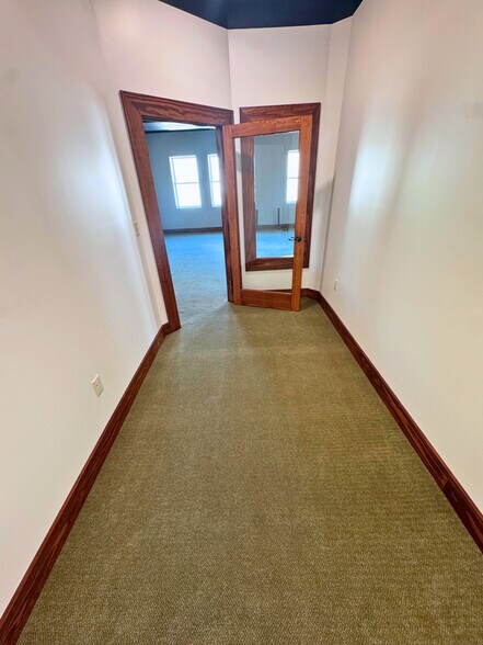 More Photos Of 31 N Federal St, Harrisonburg Coworking Space