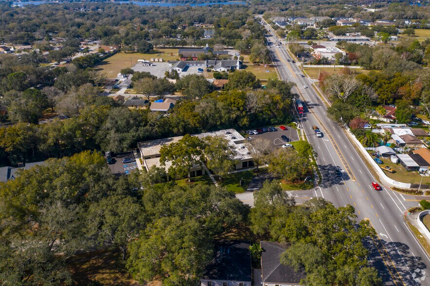 More Photos Of 14902 Winding Creek Ct, Tampa Medical For Lease