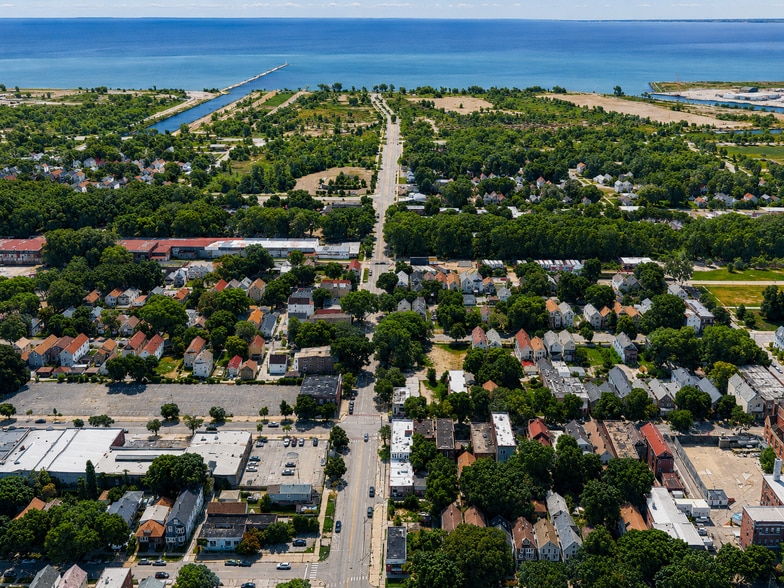 More Photos Of 8714 S Commercial Ave, Chicago Apartments For Sale