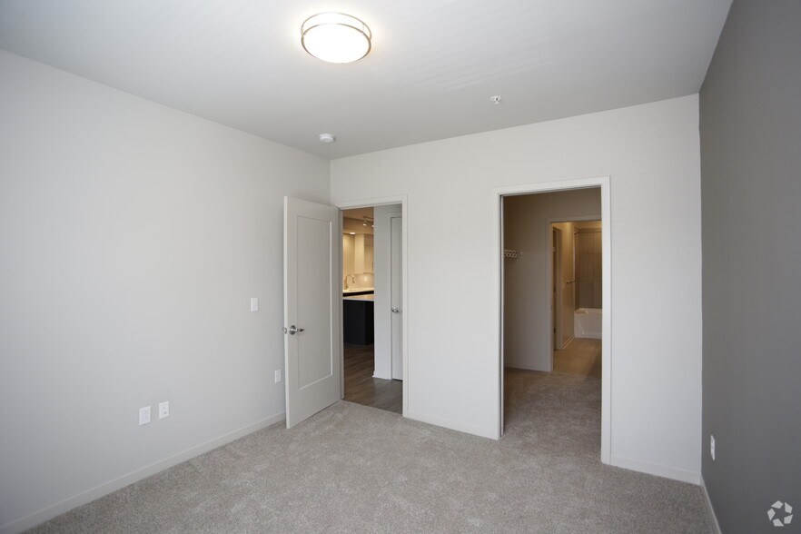 More Photos Of 7900 Conser St, Overland Park Apartments For Sale