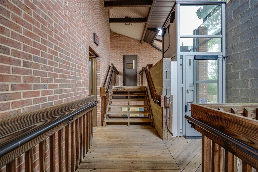 More Photos Of 59 E Mill Rd, Long Valley Office For Lease