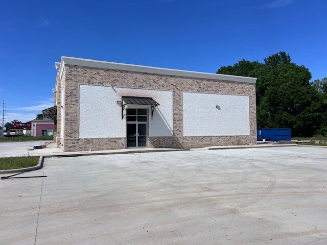 More Photos Of 1002 University ave, Lafayette Service Station For Sale