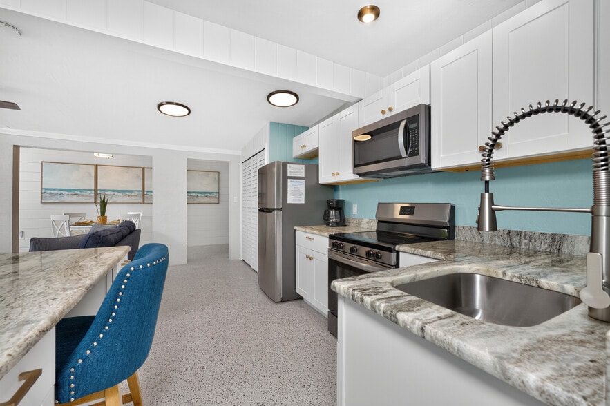 More Photos Of 1130 Gulf Blvd, Englewood Apartments For Sale