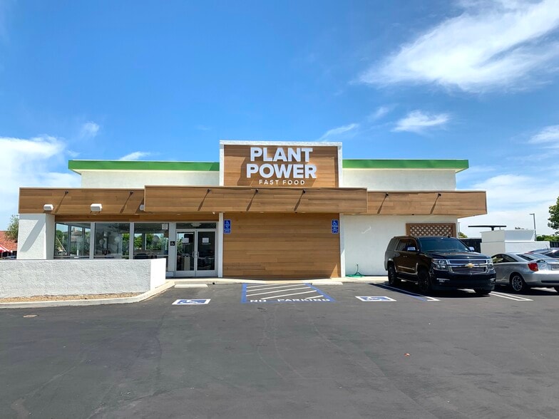 More Photos Of 18976 Brookhurst St, Fountain Valley Fast Food For Sale