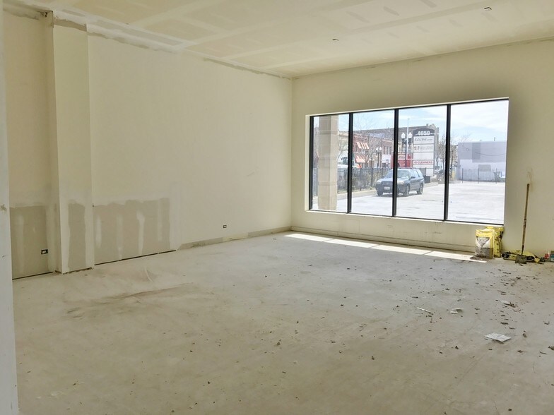 More Photos Of 4651 N Greenview Ave, Chicago Apartments For Lease