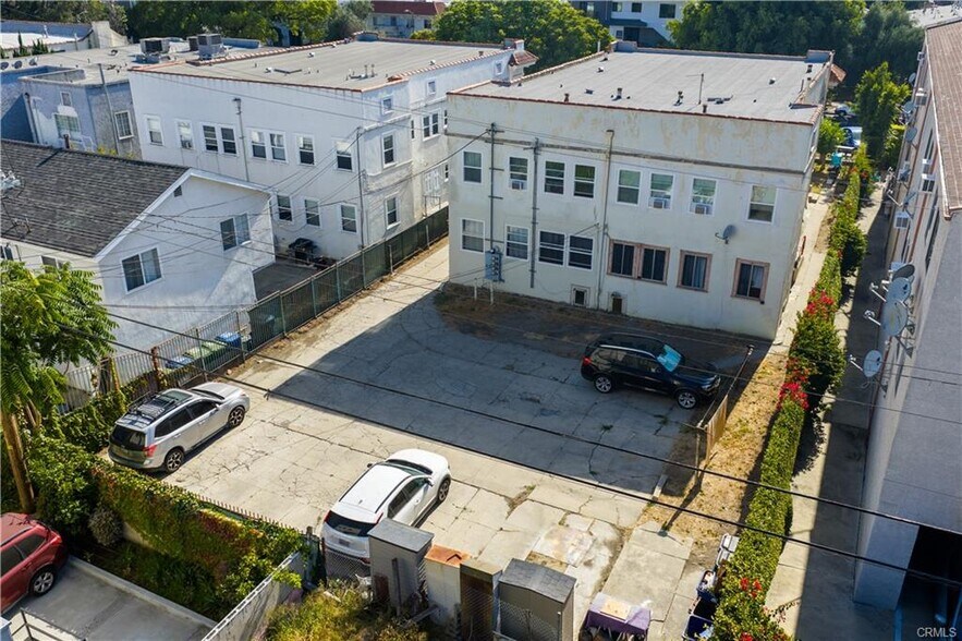 More Photos Of 548 N Kenmore Ave, Los Angeles Multifamily For Sale
