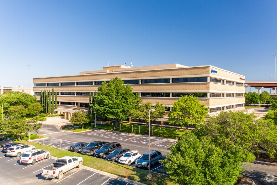 More Photos Of 101 W Louis Henna Blvd, Austin Office For Lease
