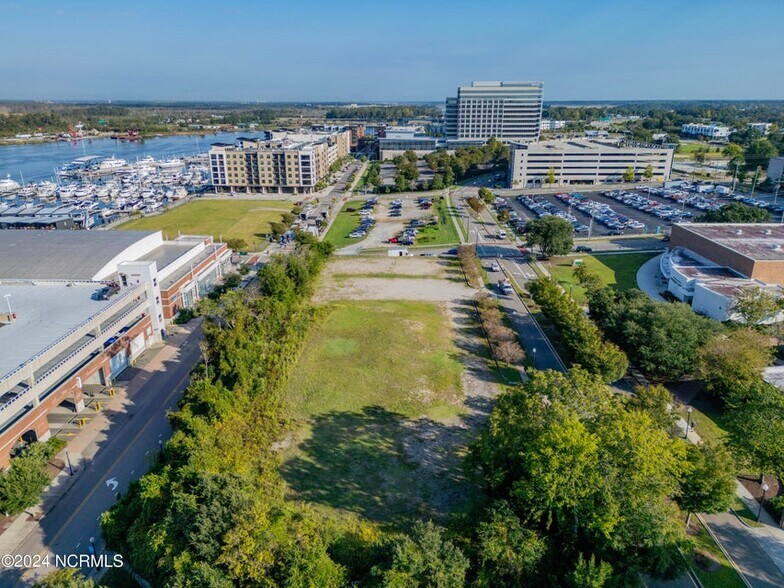 More Photos Of 615 N Front St, Wilmington Storefront Retail Office For Sale