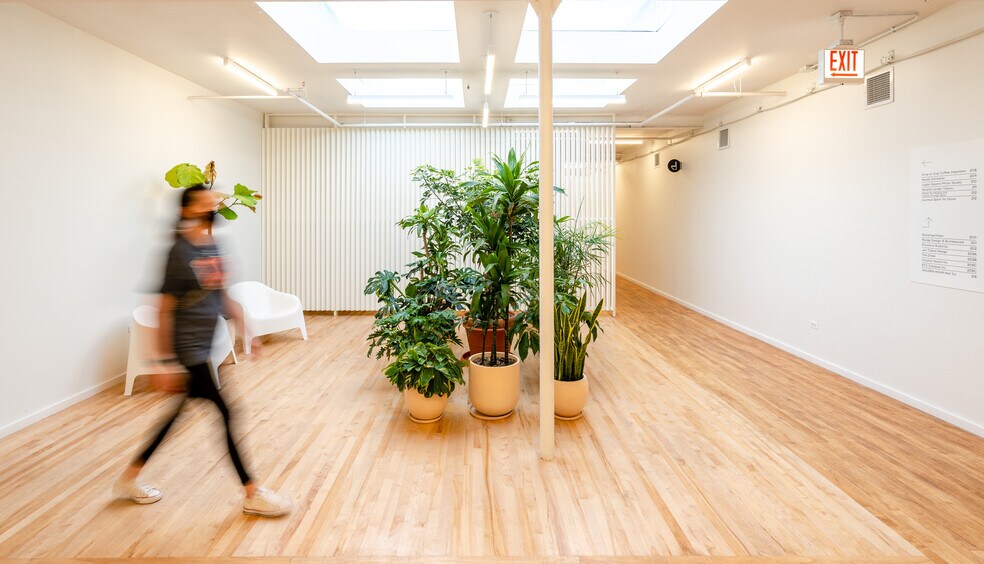 More Photos Of 1757 N Kimball Ave, Chicago Flex For Lease