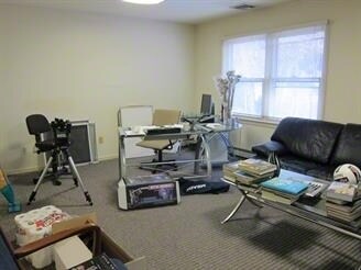 More Photos Of 584 State Rt 17, Ridgewood Office Residential For Lease