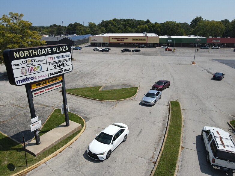 More Photos Of 1502-1508 N Cunningham Ave, Urbana Storefront For Sale