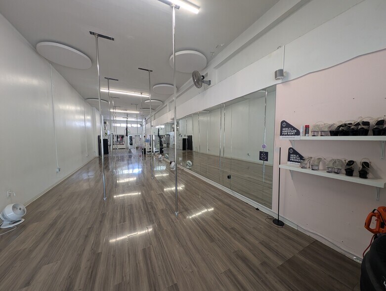 More Photos Of 364-366 Grand Ave, Oakland Storefront Retail Office For Lease