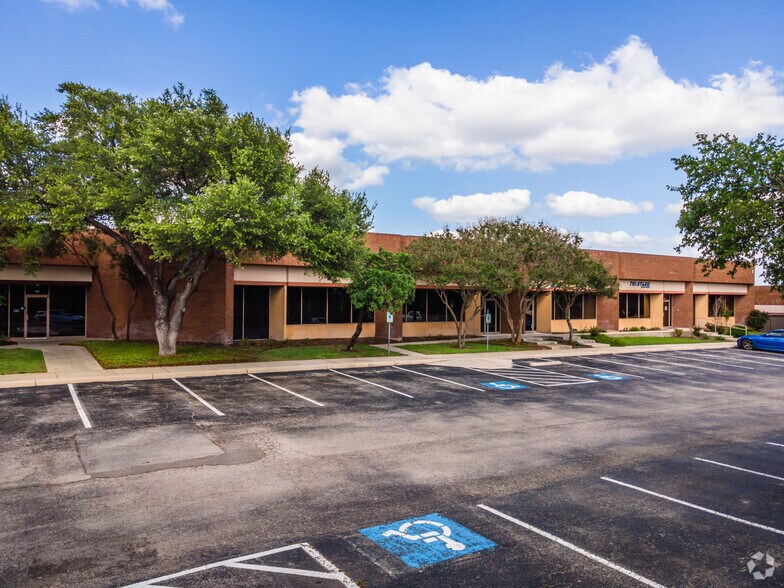 Primary Photo Of 121 Interpark Blvd, San Antonio Unknown For Lease