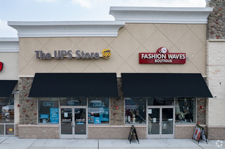 More Photos Of 3000-3046 Route 27, Franklin Park Unknown For Lease