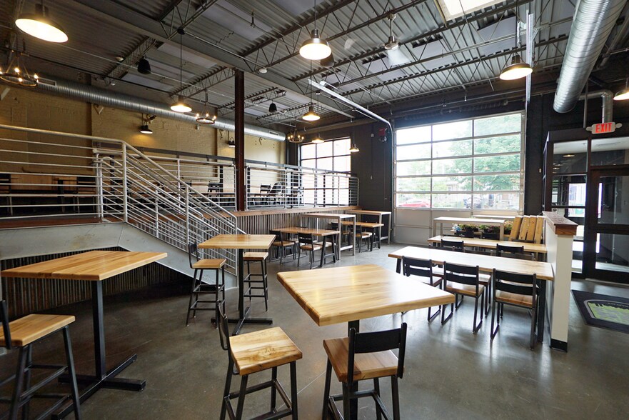 More Photos Of 520 7th St, Buffalo Specialty For Lease