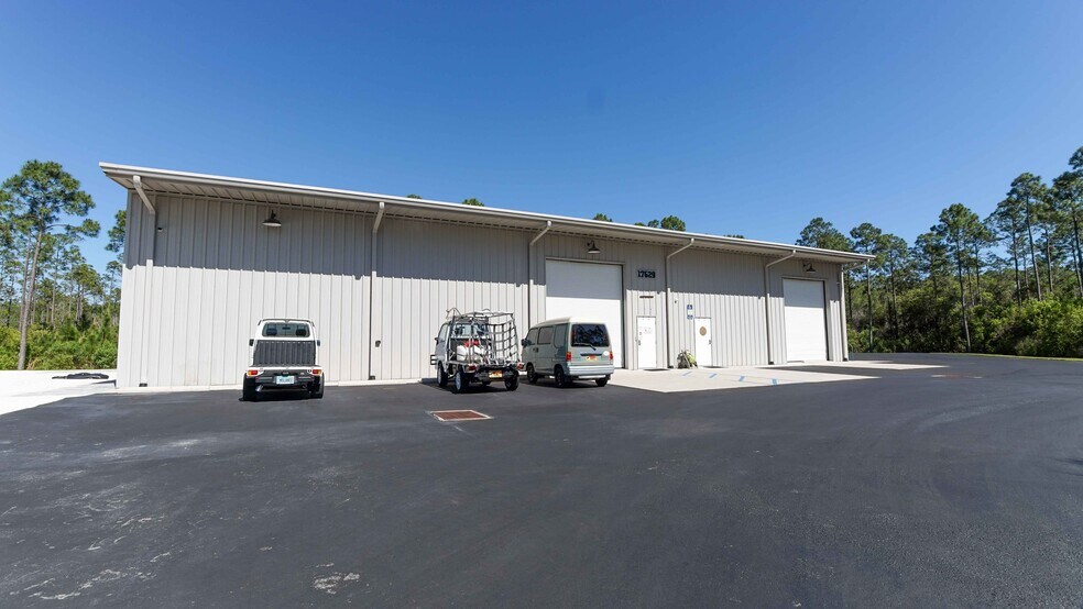 More Photos Of 17629 Cordova Pl, Panama City Beach Industrial For Sale