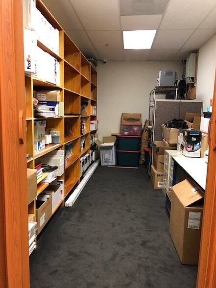 More Photos Of 848 Stewart Dr, Sunnyvale Office For Lease