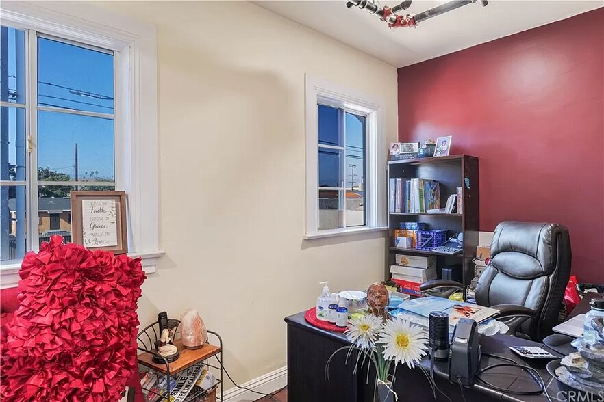 More Photos Of 522 W VERNON Ave, Los Angeles Daycare Center For Sale