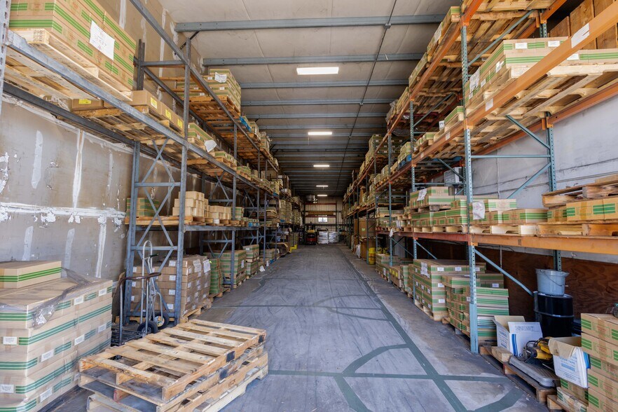 More Photos Of 99-1330 Koaha Pl, Aiea Warehouse For Sale