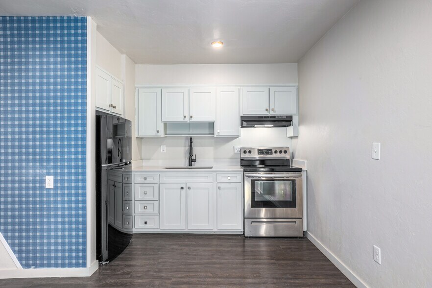 More Photos Of 516 NW 8th St, Oklahoma City Apartments For Sale