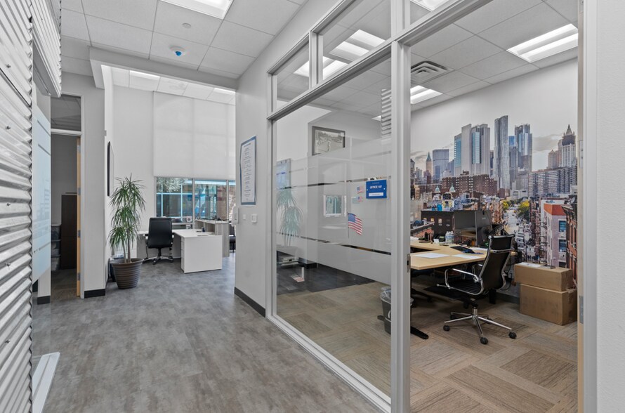More Photos Of 115 E Warm Springs Rd, Las Vegas Office For Sale