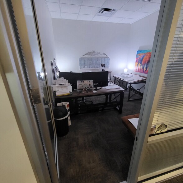 More Photos Of 1095 W Rio Salado Pky, Tempe Loft Creative Space For Sale