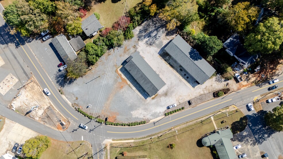 More Photos Of 201 Spratt St, Fort Mill Light Distribution For Lease