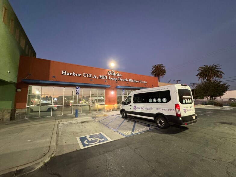 More Photos Of 1075 E Pacific Coast Hwy, Long Beach Storefront Retail Office For Sale