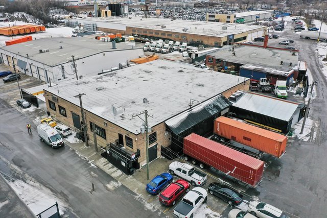 More Photos Of 3100 S Homan Ave, Chicago Warehouse For Sale