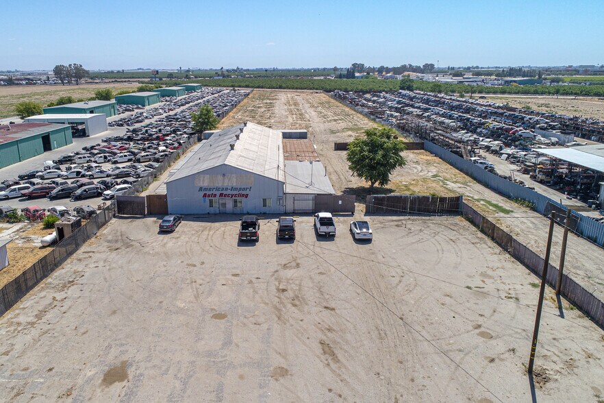 Primary Photo Of 4656 S Chestnut Ave, Fresno Warehouse For Sale