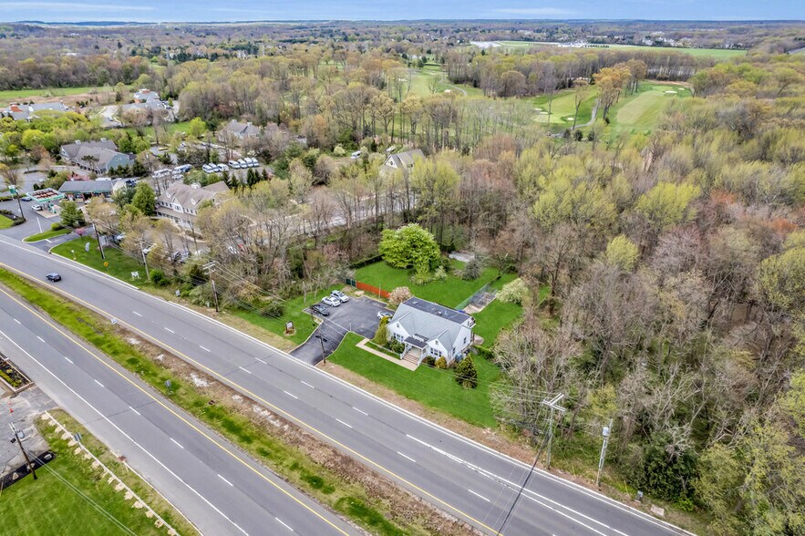 More Photos Of 261 Rt 34, Colts Neck Veterinarian Kennel For Sale