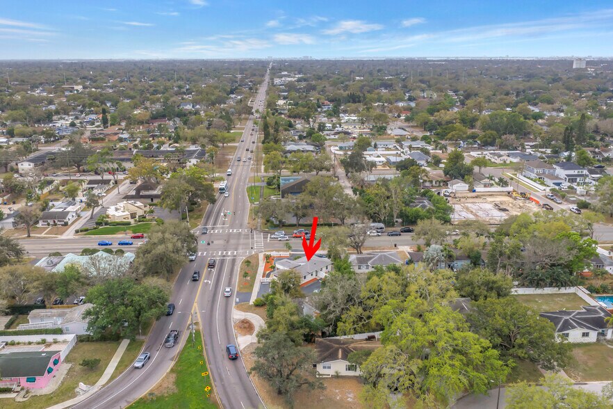 More Photos Of 2200 49th St N, Saint Petersburg Medical For Sale