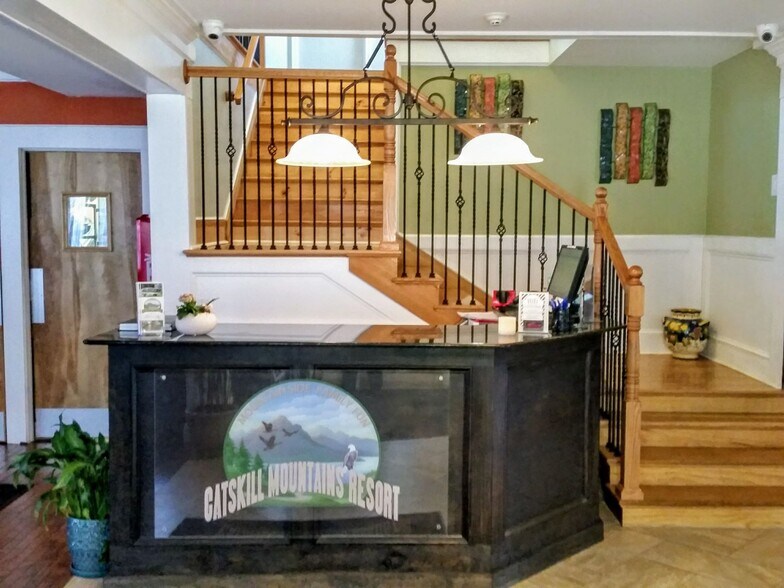 More Photos Of 211 Mail Rd, Barryville Hotel For Sale
