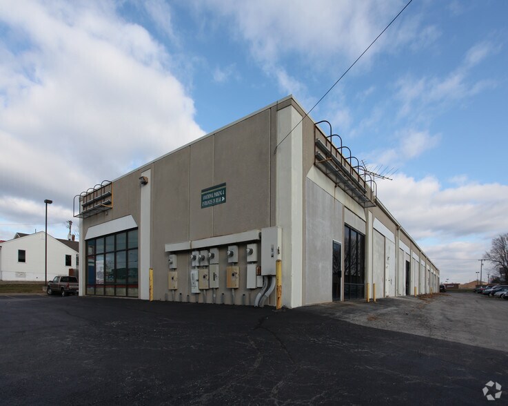 More Photos Of 7609 Raytown Rd, Raytown Flex For Lease