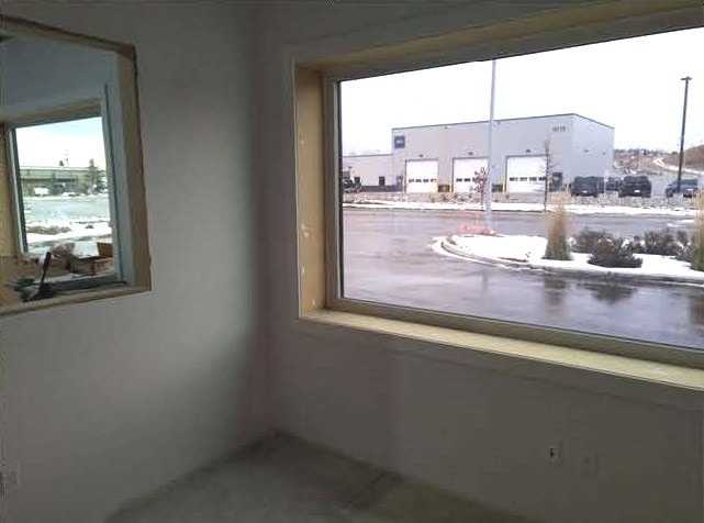More Photos Of 220 Stockton Ave, Okotoks Distribution For Lease