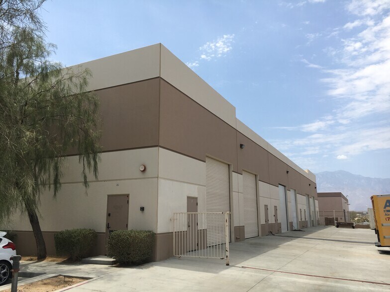 More Photos Of 72088 North Shore St, Thousand Palms Light Distribution For Lease