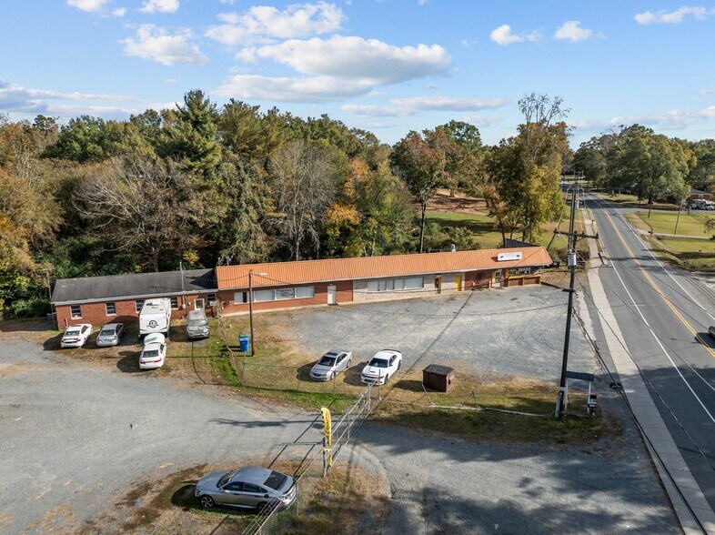 More Photos Of 1128 N Main St, Oakboro Restaurant For Sale