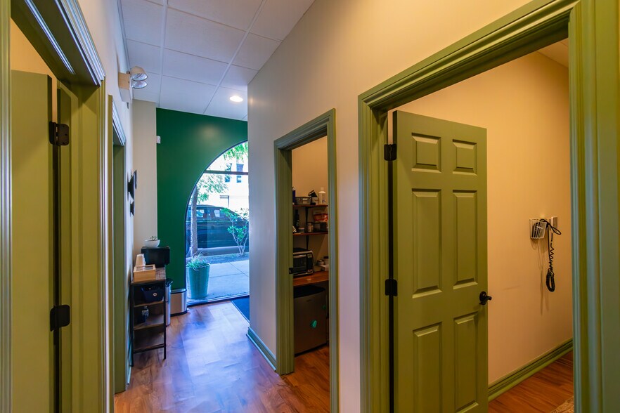 More Photos Of 1355 W Washington Blvd, Chicago Apartments For Sale