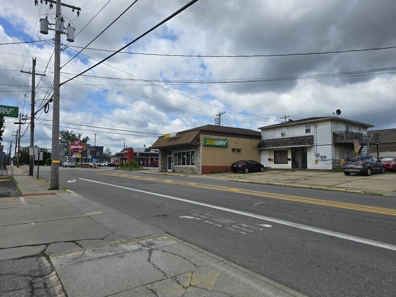 More Photos Of 36 S 8th Ave, Clarion Fast Food For Sale