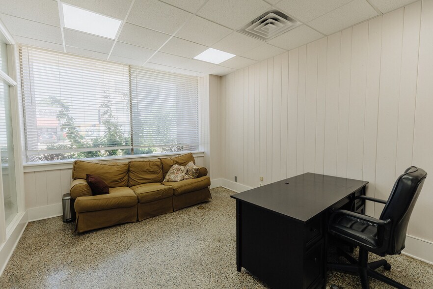 More Photos Of 661 Madison Ave, Memphis Medical For Sale