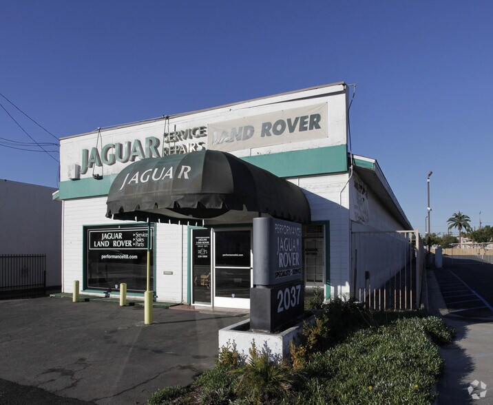Primary Photo Of 2037 Harbor Blvd, Costa Mesa Auto Repair For Lease
