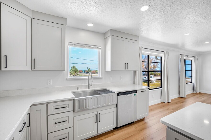 More Photos Of 3800 S US Highway 1, Grant-Valkaria Marina For Lease