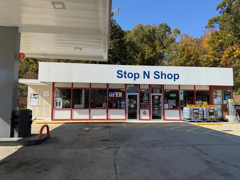 More Photos Of 1102 National Hwy, Thomasville Convenience Store For Sale