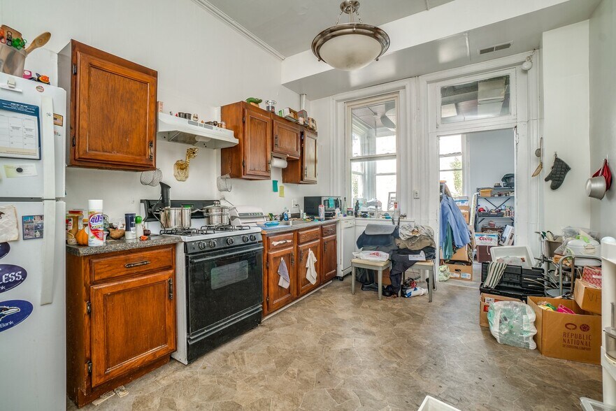 More Photos Of 837 Hollins St, Baltimore Apartments For Sale