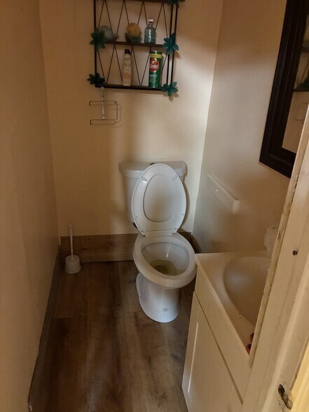 More Photos Of 238 Broadway, Newburgh Storefront Retail Residential For Lease