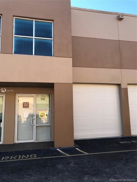 More Photos Of 20101-20161 NE 16th Pl, Miami Loft Creative Space For Sale