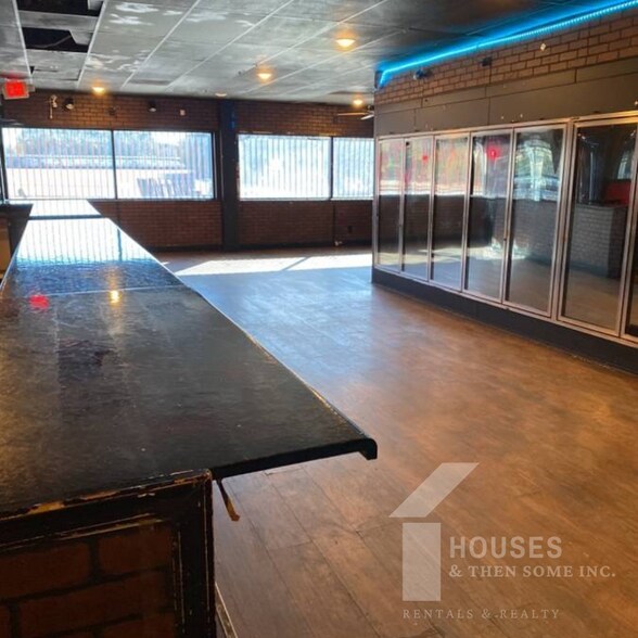 More Photos Of 1733 Piedmont Hwy, Piedmont Freestanding For Lease